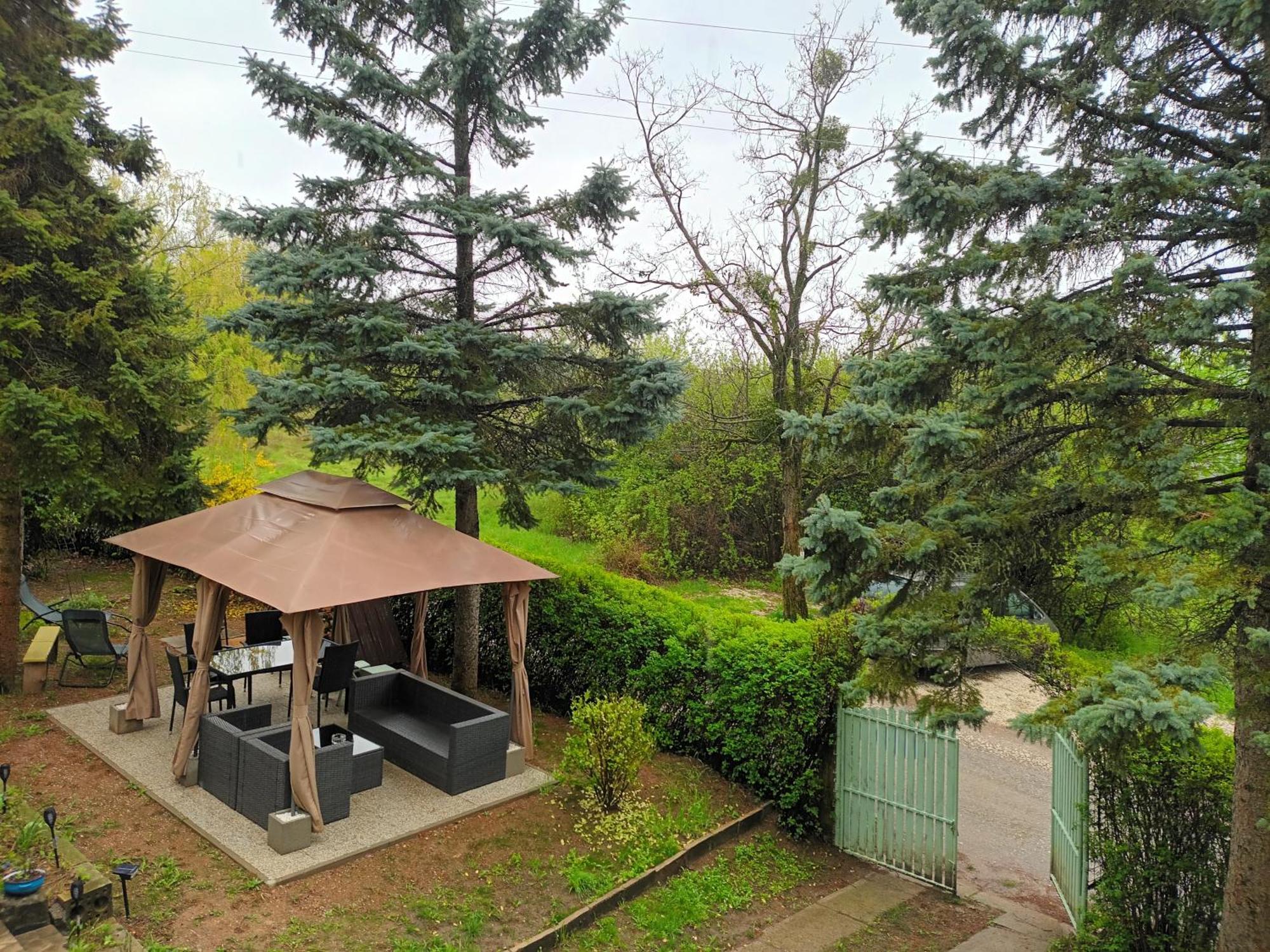 Villa Evetes Jablonov nad Turnou Exteriör bild
